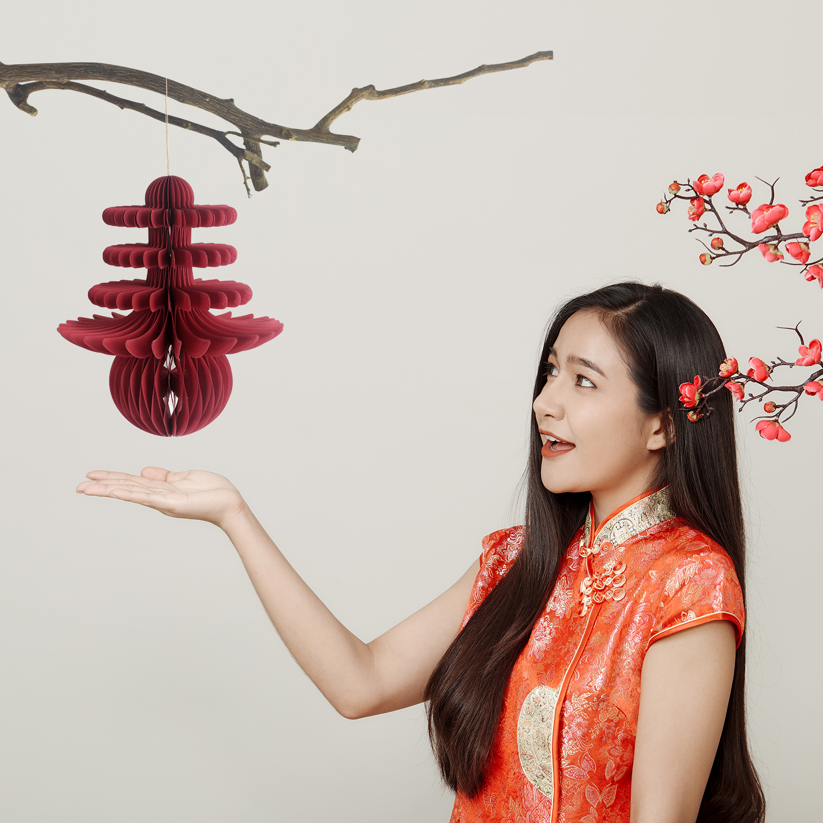 Chinese New Year Chun Shape Paper Honeycomb Ornaments-03.jpg